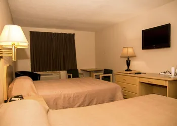Morden Motor Inn hotel thumbnail 5