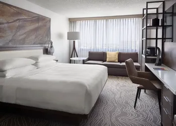 Marriott Tampa Westshore hotel thumbnail 8