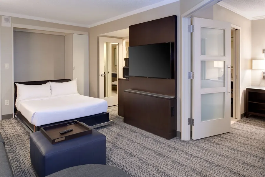 Chicago Marriott Suites O'Hare hotel detail image 6