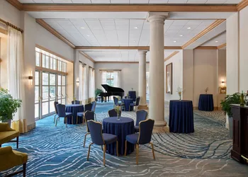 Westfields Marriott Washington Dulles hotel thumbnail 5