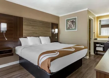 Quality Inn and Suites Pawleys Island SC hotel thumbnail 8