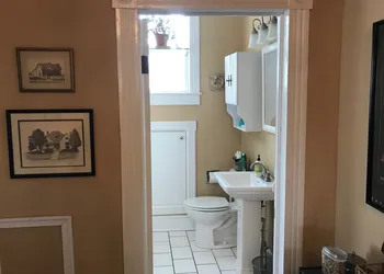 Charles Bass House Bed & Breakfast hotel thumbnail 8