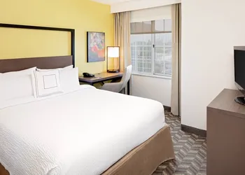 Residence Inn by Marriott Tysons hotel thumbnail 6