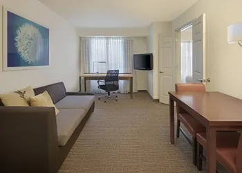 Residence Inn by Marriott Indianapolis Airport hotel thumbnail 8