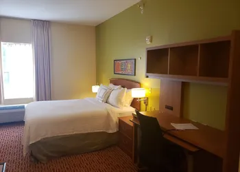 Hawthorn Extended Stay by Wyndham Cincinnati NE/Mason hotel thumbnail 8