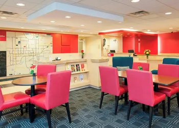 TownePlace Suites by Marriott - Des Moines Urbandale hotel thumbnail 2