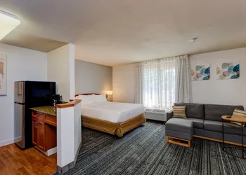 Towneplace Suites By Marriott Denver Southwest hotel thumbnail 3