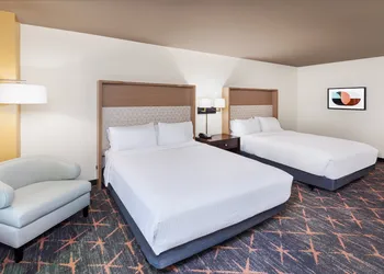 Holiday Inn Hotel & Suites Tulsa South by IHG hotel thumbnail 5