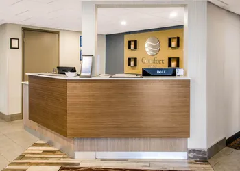 Comfort Inn Aéroport hotel thumbnail 6