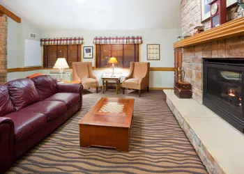 AmericInn by Wyndham Coon Rapids hotel thumbnail 4