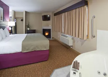 AmericInn by Wyndham Osceola hotel thumbnail 7