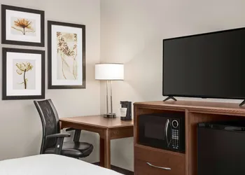 AmericInn by Wyndham Baudette hotel thumbnail 6