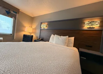 AmericInn by Wyndham Worthington hotel thumbnail 5