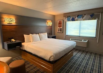 AmericInn by Wyndham Worthington hotel thumbnail 7