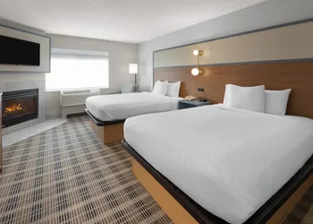 AmericInn by Wyndham Douglas/Saugatuck hotel thumbnail 7