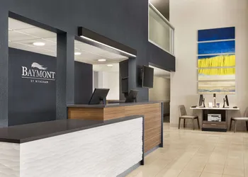 Baymont by Wyndham Owatonna hotel thumbnail 5