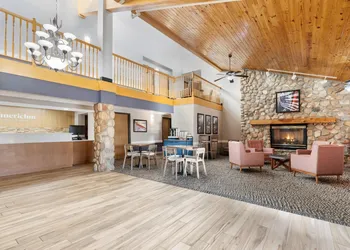 AmericInn by Wyndham Bismarck hotel thumbnail 2