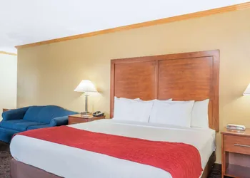 Baymont by Wyndham Kasson Rochester Area hotel thumbnail 5