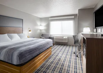 AmericInn by Wyndham Muscatine hotel thumbnail 5
