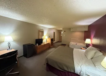 Rodeway Inn Hesston hotel thumbnail 8