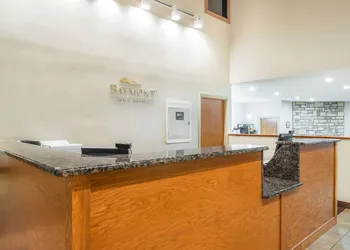 Baymont by Wyndham Metropolis hotel thumbnail 2