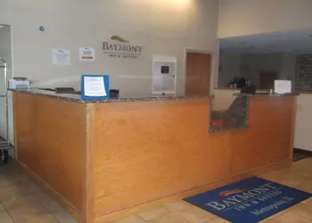 Baymont by Wyndham Metropolis hotel thumbnail 3