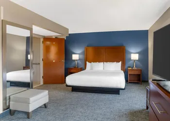 Comfort Suites near Birkdale Village- Huntersville hotel thumbnail 6