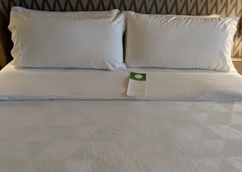 Holiday Inn Champaign by IHG hotel thumbnail 3