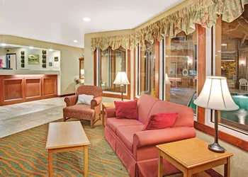 Baymont by Wyndham Indianapolis hotel thumbnail 2