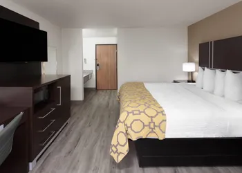 Baymont by Wyndham Green Bay hotel thumbnail 7