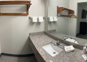 Red Roof Inn Kimball, TN - I-24 hotel thumbnail 8