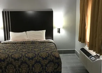 Express Inn hotel thumbnail 4