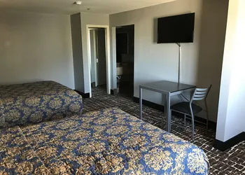 Express Inn hotel thumbnail 7