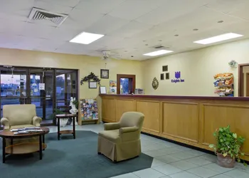 Knights Inn Brenham hotel thumbnail 3