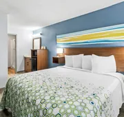 HomeTowne Studios by Red Roof Florence, KY-Cincinnati Airport hotel detail image 7