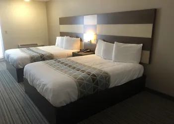 Good Living Inn hotel thumbnail 6