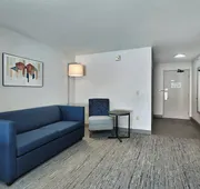 Holiday Inn Express & Suites New Berlin by IHG hotel detail image 4