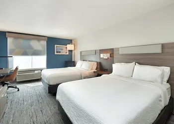 Holiday Inn Express & Suites New Berlin by IHG hotel thumbnail 7