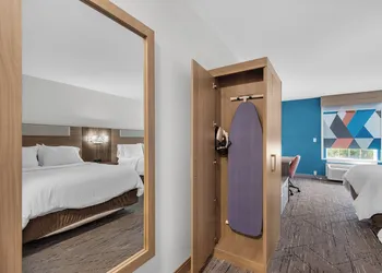 Holiday Inn Express Destin E - Commons Mall area by IHG hotel thumbnail 7