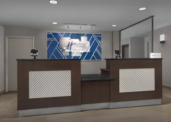 Holiday Inn Express Fargo-West Acres by IHG hotel thumbnail 2