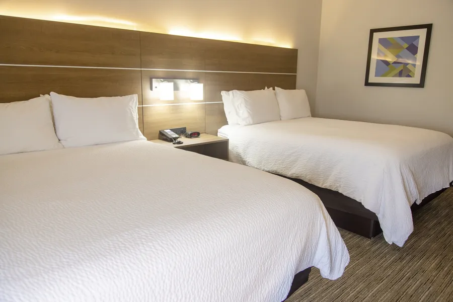 Holiday Inn Express Marshfield by IHG hotel detail image 2