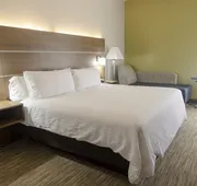 Holiday Inn Express Marshfield by IHG hotel detail image 3