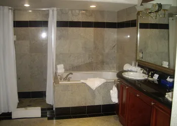 Holiday Inn Express Hotel & Suites El Centro by IHG hotel thumbnail 5