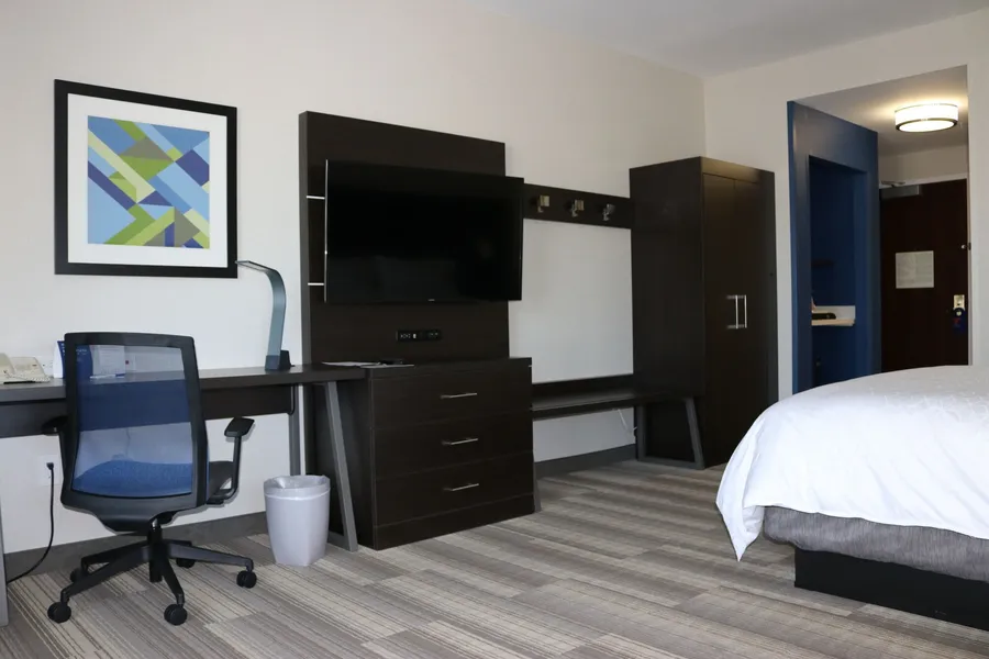 Holiday Inn Express & Suites El Dorado Hills by IHG hotel detail image 2