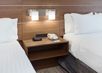Holiday Inn Express & Suites Corona by IHG hotel thumbnail 4