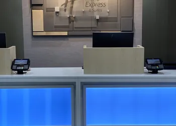 Holiday Inn Express Hotel & Suites Auburn - University Area by IHG hotel thumbnail 3