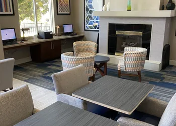 Holiday Inn Express Hotel & Suites Auburn - University Area by IHG hotel thumbnail 4