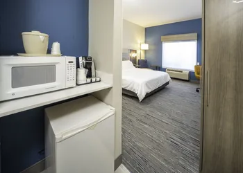 Holiday Inn Express Hotel & Suites Atlanta Johns Creek by IHG hotel thumbnail 8
