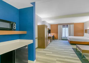 Holiday Inn Express Hotel & Stes Mt. Arlington Rockaway Area by IHG hotel thumbnail 7