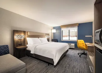 Holiday Inn Express Syracuse Airport by IHG hotel thumbnail 7